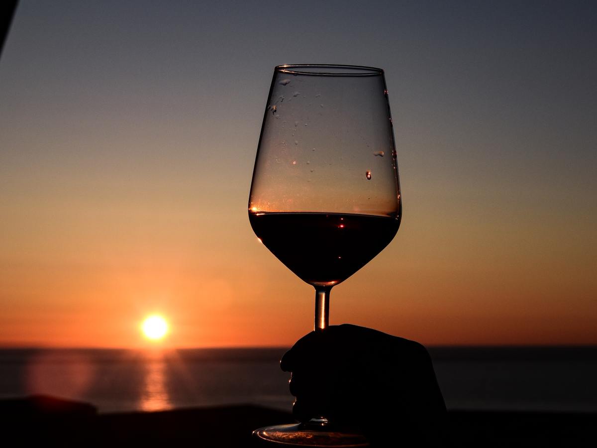 Wine Tasting under the Laguna&nbsp;Sun